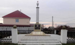 Малей, с. Памятник воинам-землякам, погибшим в годы Великой Отечественной войны