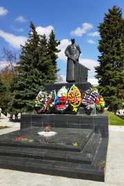 Мемориальный комплекс на площади Революции. Фото 2022 г.