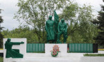 Паршиновка, с. Памятник воинам-землякам, погибшим в Великой Отечественной войне