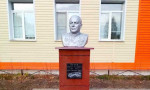 Талицкий Чамлык, с.  Памятник Герою Советского Союза Нестерову С. К.